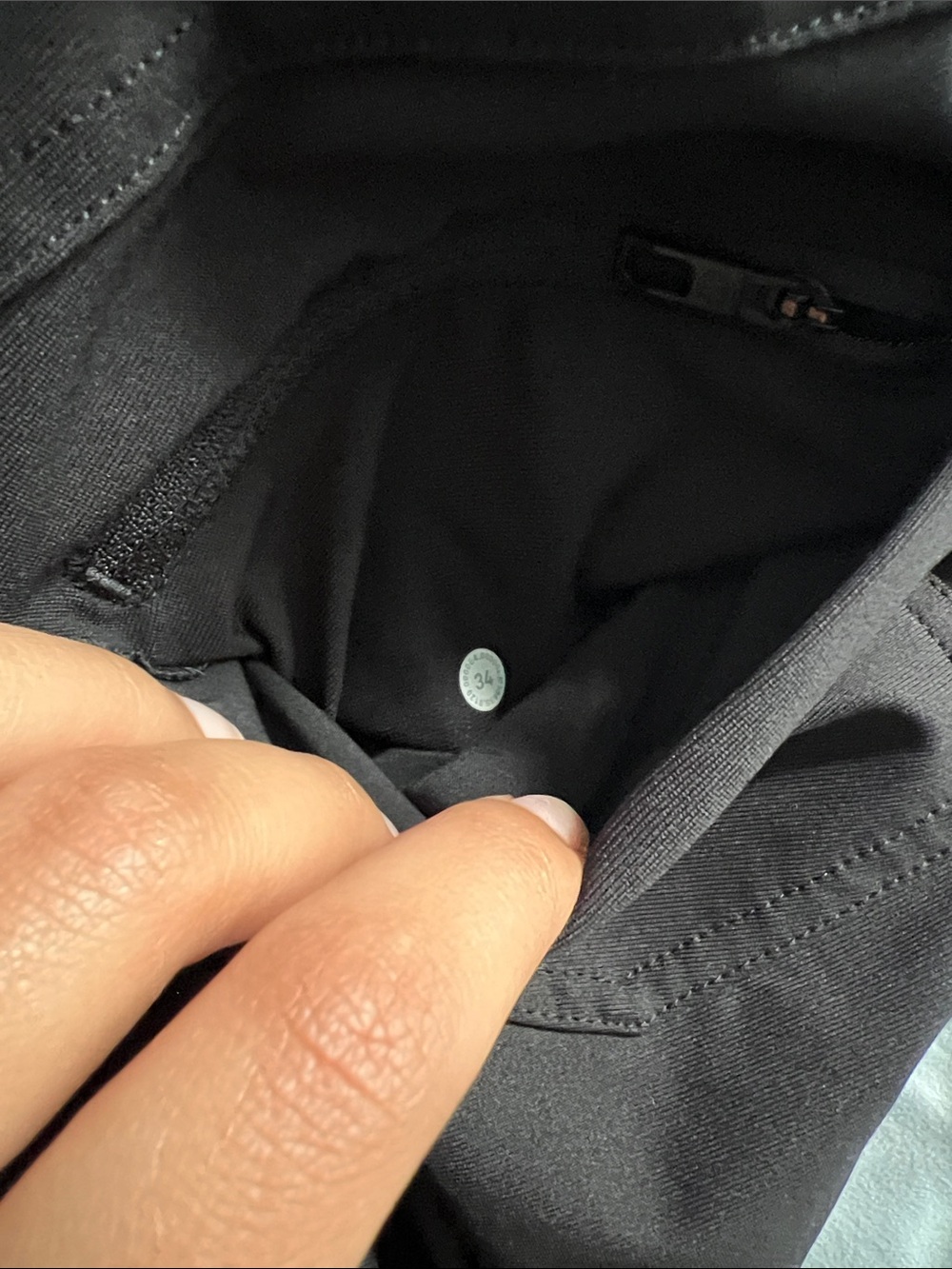 Men’s lululemon ABC pant - Picture 3 of 4